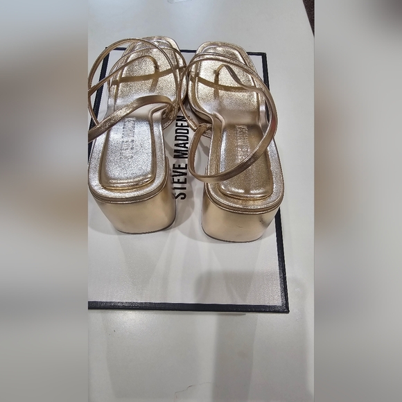 Steve Madden Metallic Gold Strappy Heeled Sandals - Picture 12 of 12